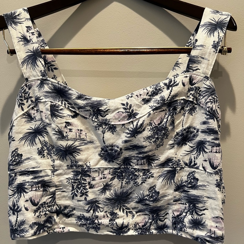 Abercrombie palm print crop
